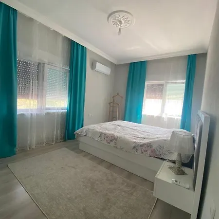 Yakamoz Hotel *